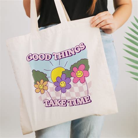 10 Trendy Tote Bag Aesthetics To Elevate Your Style Game in 2021